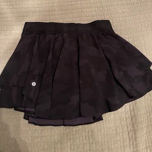 Black camo Lululemon skirt size 4